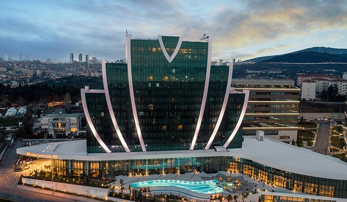 Elite World Grand İstanbul Küçükyalı, Balkan Geceleri Etkinliğiyle Trakya ve Balkan Kültürünü Misafirleriyle Buluşturuyor