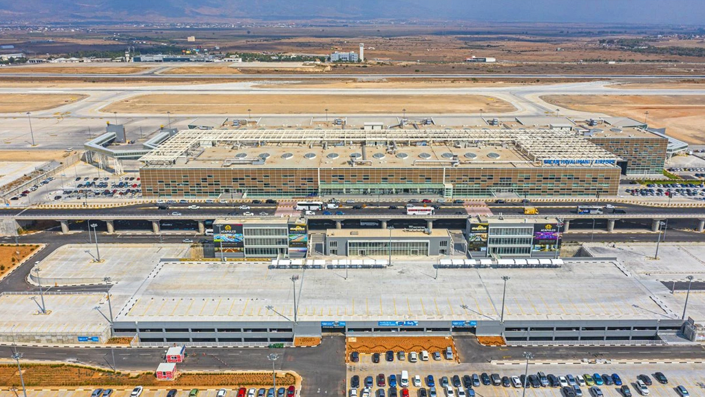 Ülküay: “Ercan Havalimanı’nda park ücretlerine zam yapı