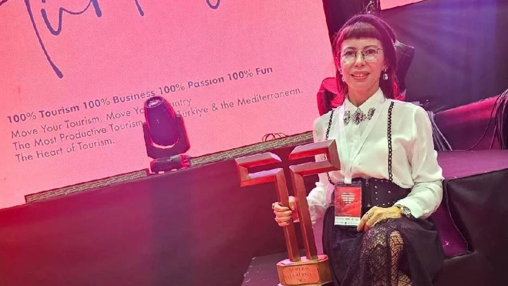 DAÜ mezunu Özkan, Turizm Tasarım Ödülü’ne layık görüldü