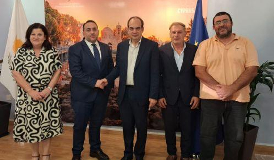 Güney Kıbrıs'ta CUT ve Turizm Müsteşarlığı, özel dijital turizm uygulaması için anlaşma imzaladı