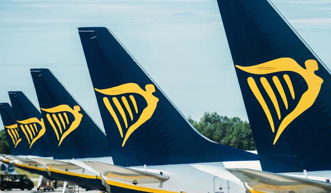Ryanair, 24 rotayı ve 800 bin koltuğu iptal etti