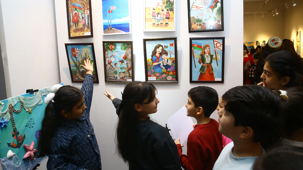 Bakü'de Azerbaycan–KKTC ilişkileri temalı resim sergisi